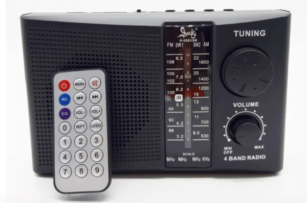 Radio Recargable Multibandas Usbsdbt Con Control Fx008